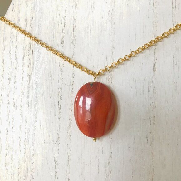 Red Marble Stone Oval Pendant on Gold Chain Necklace - Picture 5 of 6